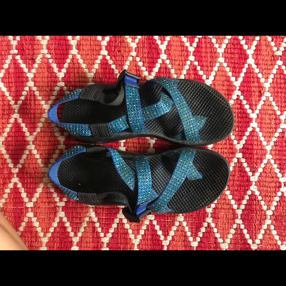 Cute af blue pattern Chacos
